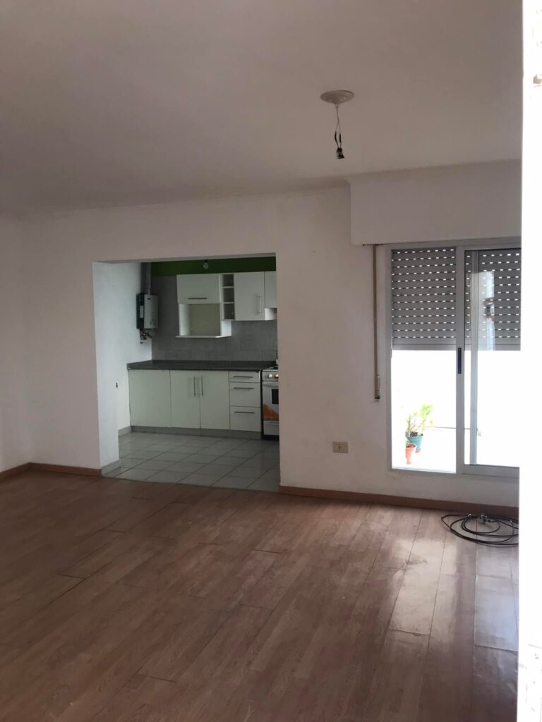en venta!! departamento por escalera interno rioja 1245