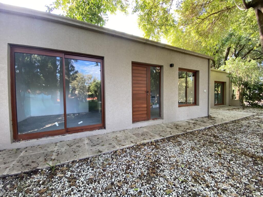 EN VENTA, CASA DE DOS DORMITORIOS EN FUNES, GARITA 19