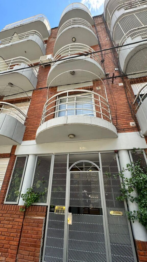EN VENTA! ROSARIO BARRIO PICHINCHA. SANTIAGO AL 100 BIS