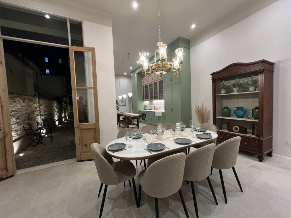 EN VENTA EXCELENTE CASA EN ROSARIO RICCCHERI AL 400 TRES DORMITORIOS