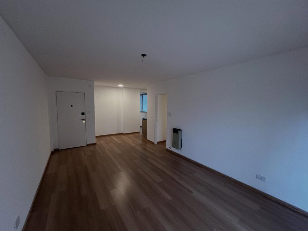 EN VENTA!! DEPARTAMENTO DE TRES DORMITORIOS EN ROSARIO ENTRE RIOS AL 300