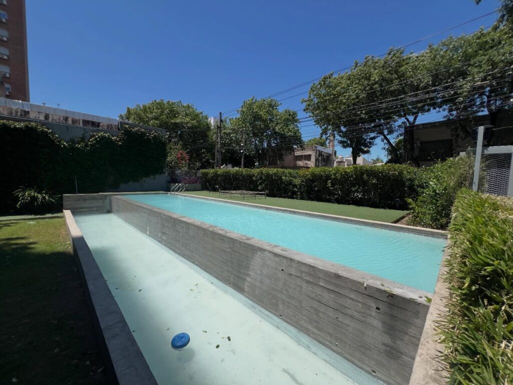 EN VENTA. CASAS DE ALTURA EN ARROYITO COMPLEJO RIO ARRIBA