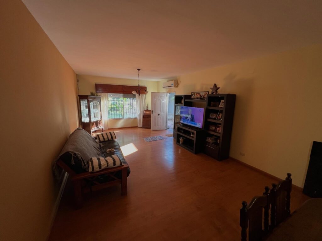 EN VENTA CASA EN ROSARIO BARRIO ALBERDI MACIEL AL 900