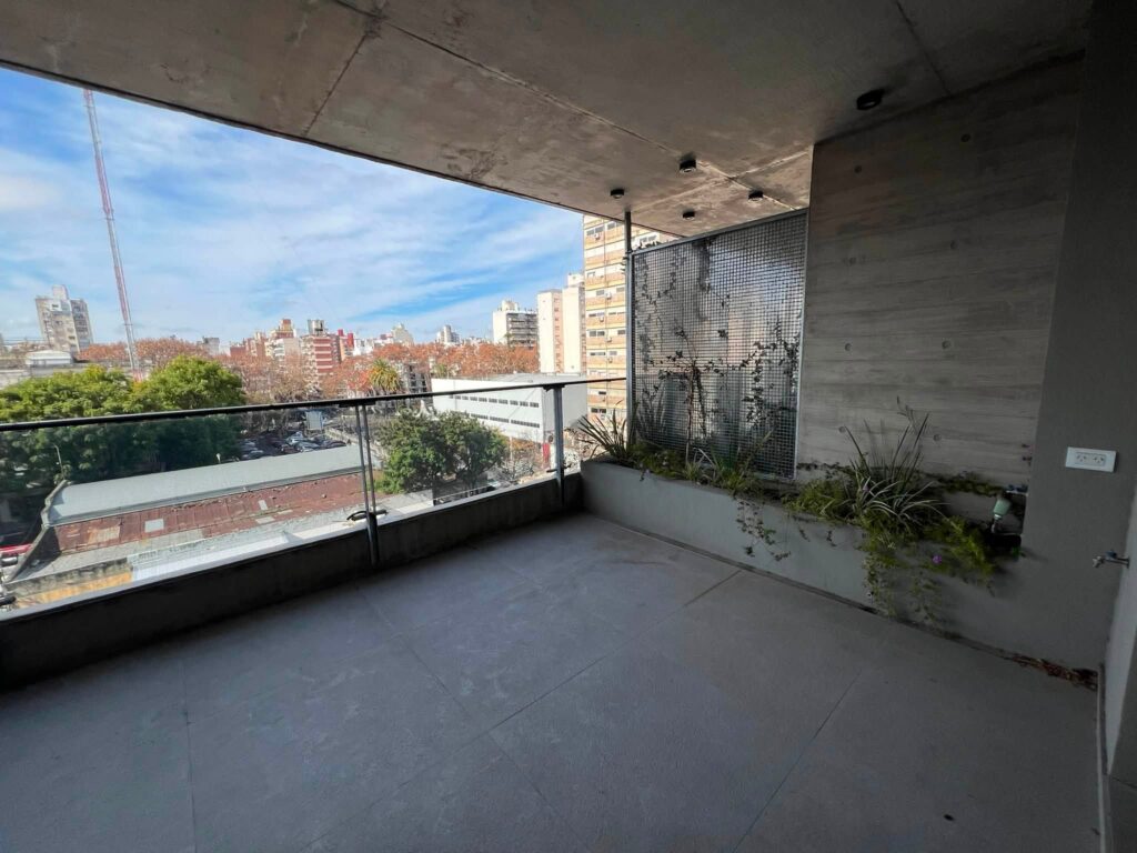 EN VENTA DEPARTAMENTO DE DOS DORMITORIOS EN LA MEJOR ZONA DE ROSARIO, BARRIO LOURDES