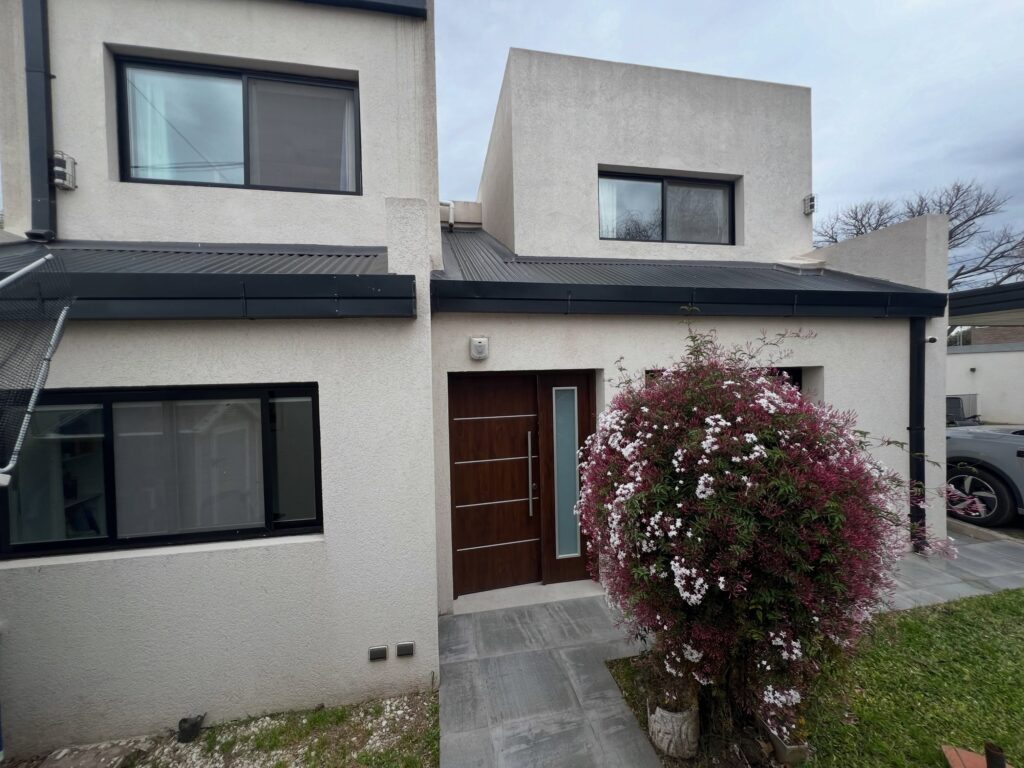 EN VENTA CASA EN ROSARIO TUCUMAN AL 8100 FISHERTON